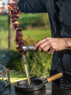 Forged Churrasco Forged Olive Serveerpannetje 9 Forged Churrasco Forged Olive Serveerpannetje -Barbecue-Uitrusting Forged Churrasco Olive Serveerpan 7