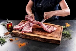 Forged Snijplank Acacia Large 14 Forged Snijplank Acacia Large -Barbecue-Uitrusting Forged Snijplank Acacia Large sfeerfoto 2