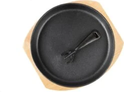 Grill Guru Cast Iron Cooking Plate & Holder 9 Grill Guru Cast Iron Cooking Plate & Holder -Barbecue-Uitrusting Grill Guru Cast Iron Cooking Plate Holder 3