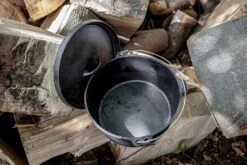 Grill Guru Cast Iron Dutch Oven Medium 2,6 Liter -Barbecue-Uitrusting Grill Guru Cast Iron Dutch Oven Medium 2