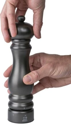 Peugeot Paris Chef U'Select Pepermolen 22 Cm Carbon -Barbecue-Uitrusting Peugeot Paris Chef U Select Pepermolen 22 Cm Carbon 3