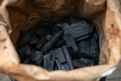 The Bastard Black Wattle 10 Kg Fsc -Barbecue-Uitrusting The Bastard Black Wattle 10 Kg 3