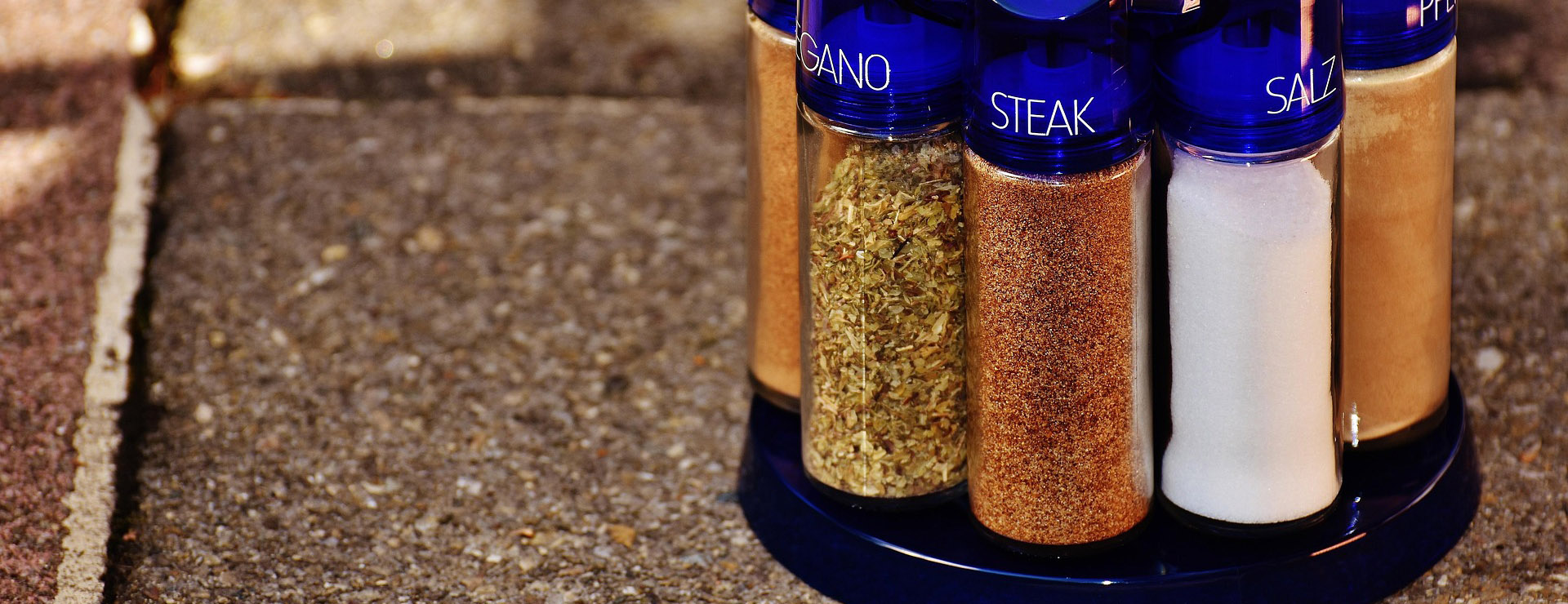 Voorkant -Barbecue-Uitrusting spice rack 1650049 1920 1